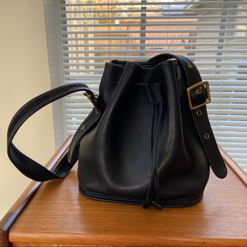 Vintage Coach lula legacy bucket bag